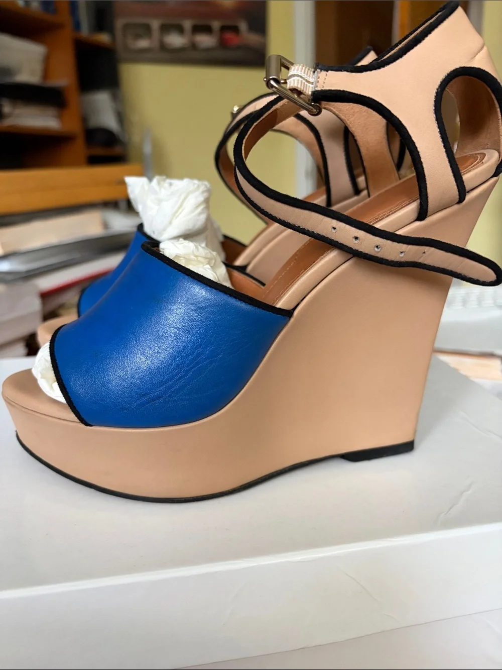 Givenchy Blue and Beige Leather Platform Sandals SIZE 36 MADE IN ITALY